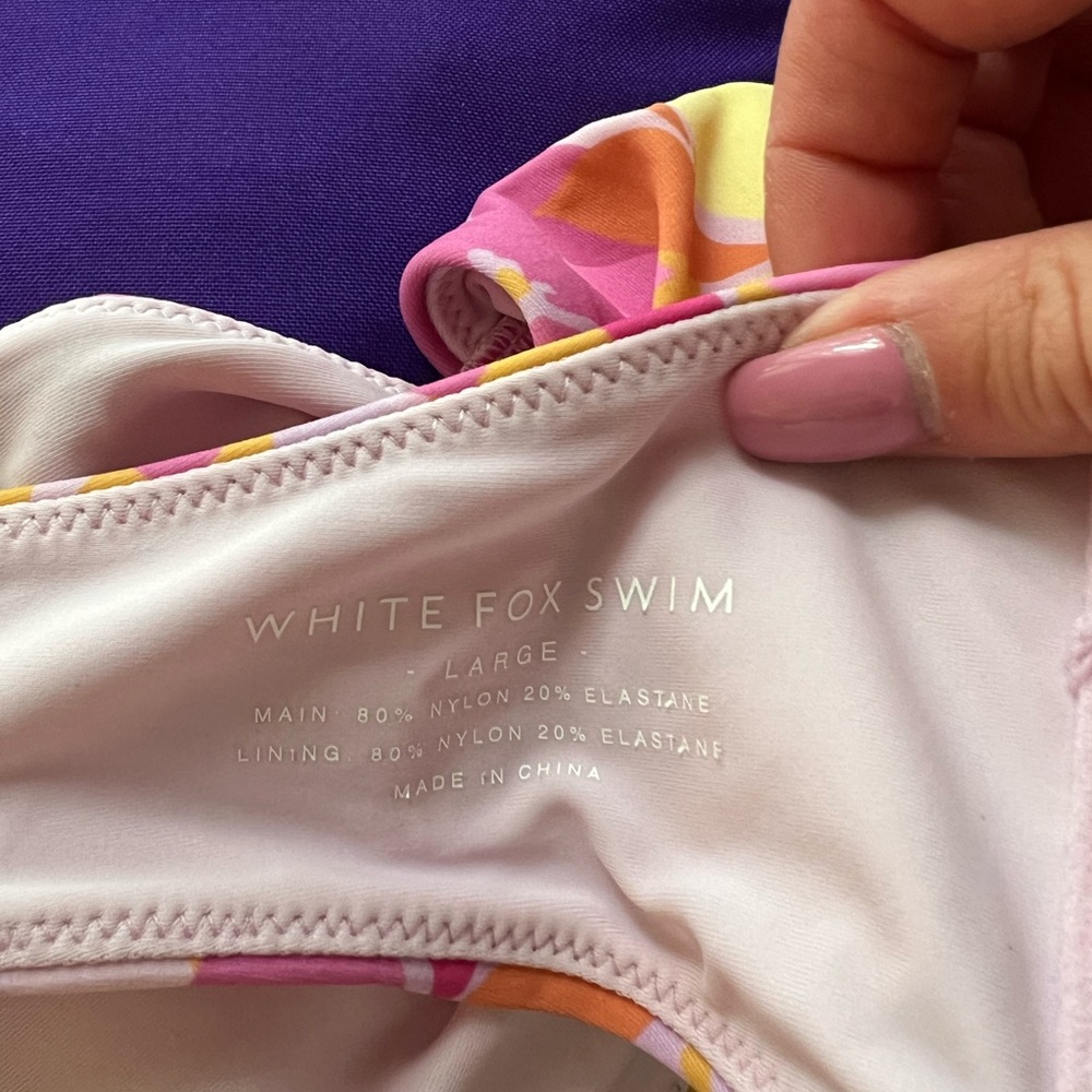 White fox bikini - Picture 10 of 11